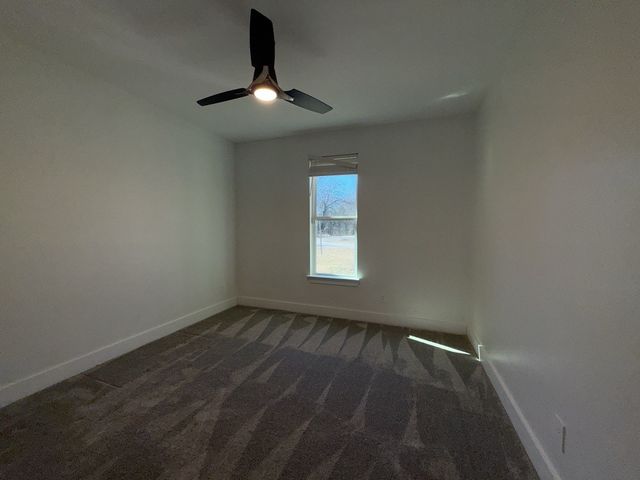 102 Oakwood Drive, Trinidad, TX 75163