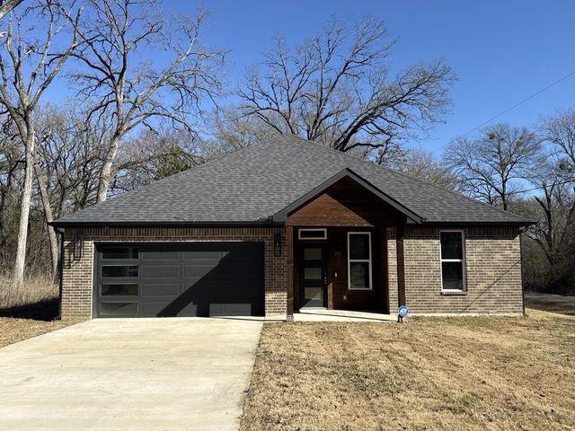102 Oakwood Drive, Trinidad, TX 75163