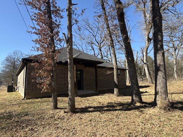 102 Oakwood Drive, Trinidad, TX 75163