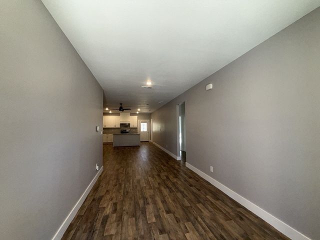 102 Oakwood Drive, Trinidad, TX 75163