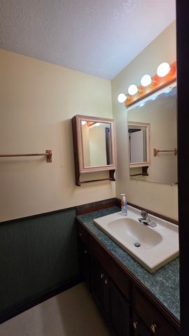 971 Wintergreen, East Tawas, MI 48730