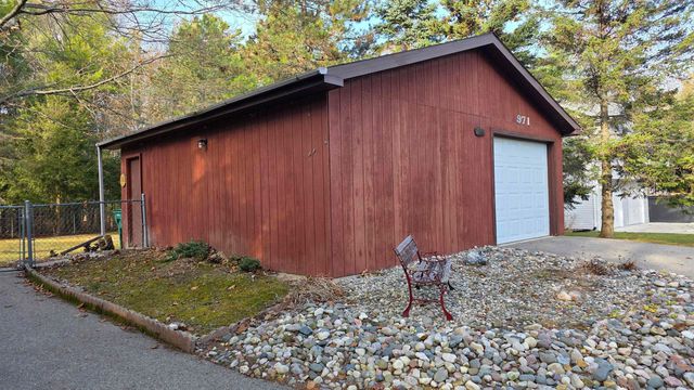 971 Wintergreen, East Tawas, MI 48730