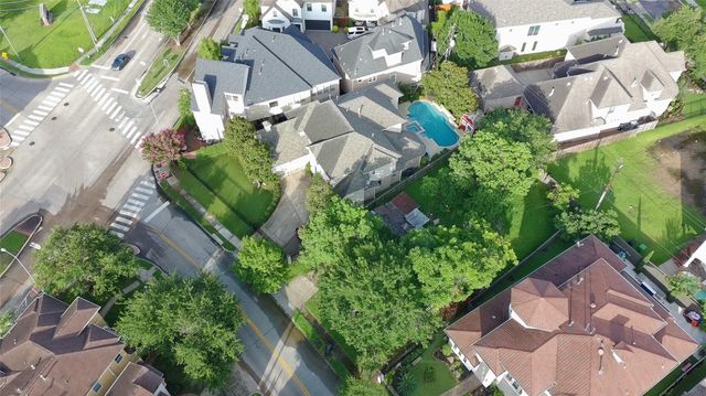3105 Mcculloch Circle, Houston, TX 77056