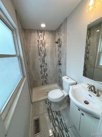 4318 Rhine Drive, Florissant, MO 63033