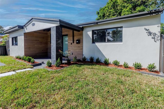 2633 NW Taft Street, Hollywood, FL 33020