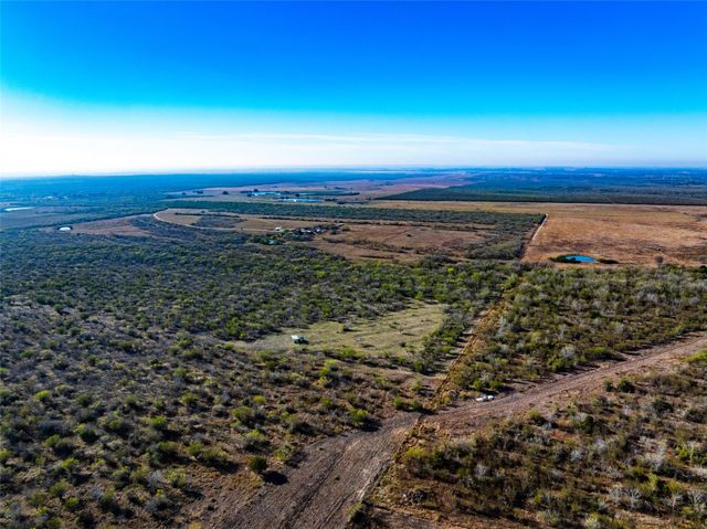 000 Pleasant Hill RD, Lockhart, TX 78644