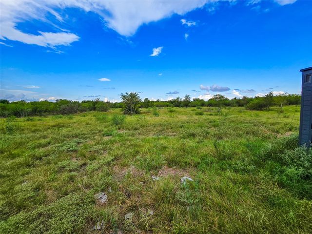 000 Pleasant Hill RD, Lockhart, TX 78644