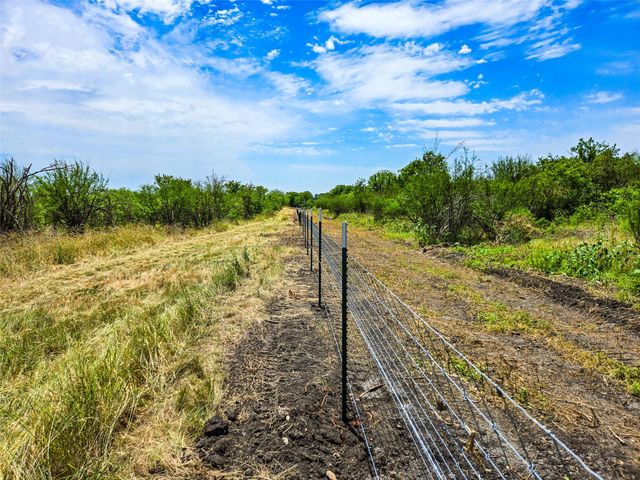 000 Pleasant Hill RD, Lockhart, TX 78644