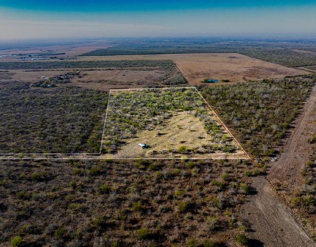 000 Pleasant Hill RD, Lockhart, TX 78644