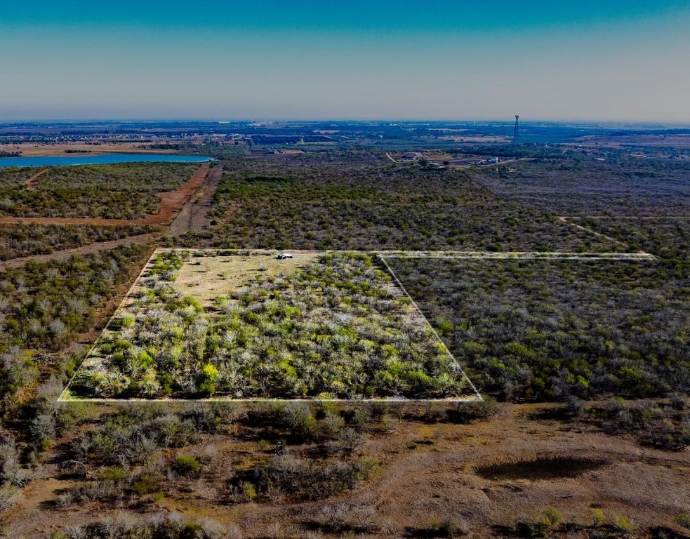 000 Pleasant Hill RD, Lockhart, TX 78644
