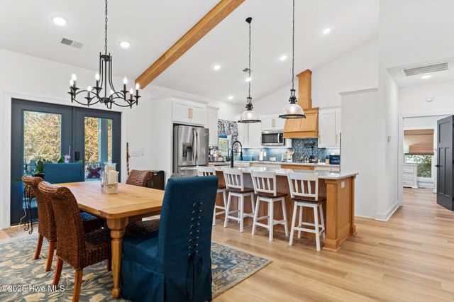 7605 E Yacht Drive NE, Oak Island, NC 28465