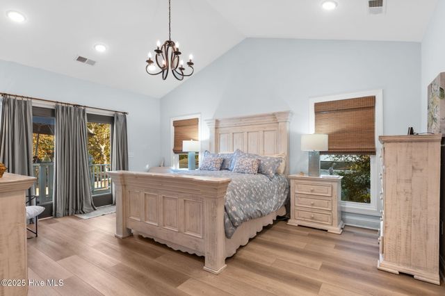 7605 E Yacht Drive NE, Oak Island, NC 28465