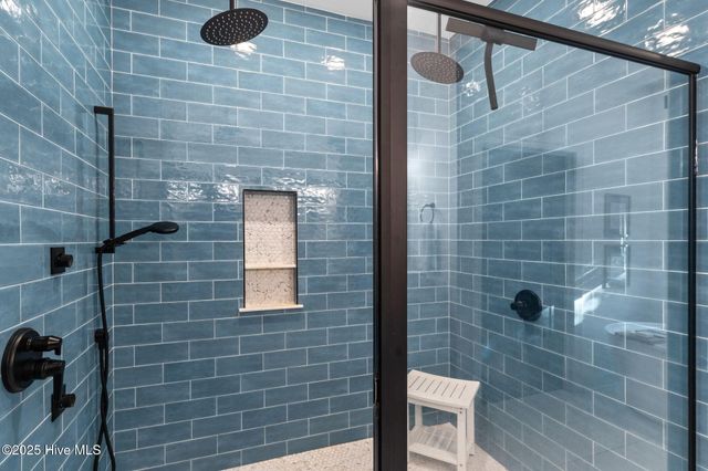 7605 E Yacht Drive NE, Oak Island, NC 28465