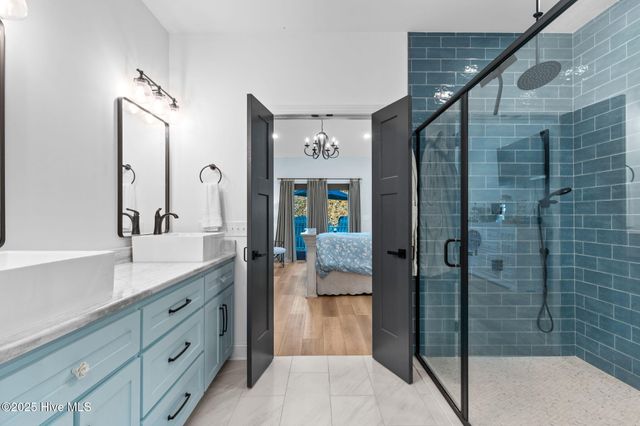 7605 E Yacht Drive NE, Oak Island, NC 28465