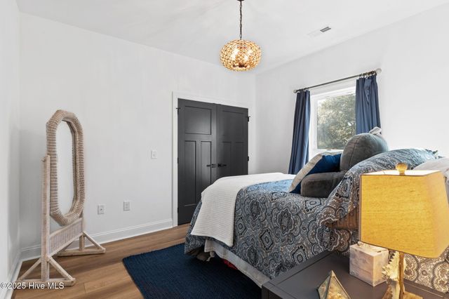 7605 E Yacht Drive NE, Oak Island, NC 28465