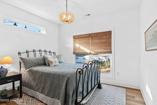 7605 E Yacht Drive NE, Oak Island, NC 28465