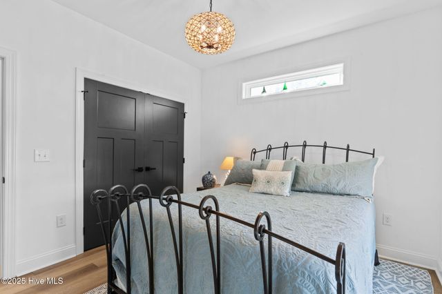 7605 E Yacht Drive NE, Oak Island, NC 28465