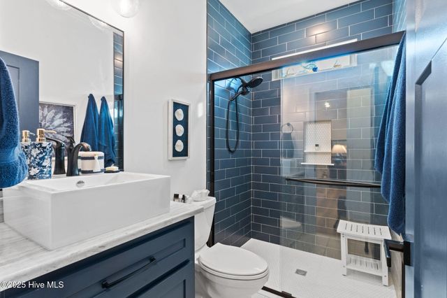 7605 E Yacht Drive NE, Oak Island, NC 28465