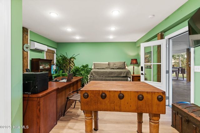 7605 E Yacht Drive NE, Oak Island, NC 28465