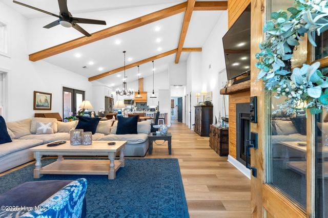 7605 E Yacht Drive NE, Oak Island, NC 28465