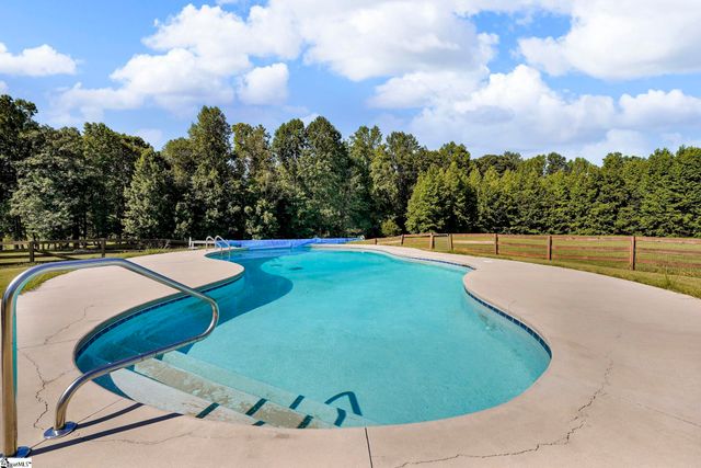 26 Fancy Lane, Travelers Rest, SC 29690