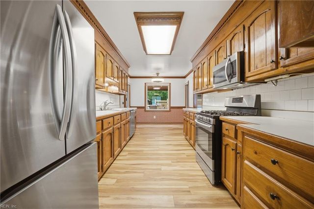560 Denver AVE, Chesapeake, VA 23322