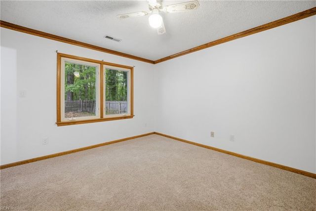 560 Denver AVE, Chesapeake, VA 23322