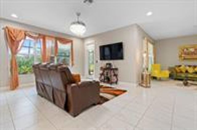 1212 NW Leonardo Circle, Port St. Lucie, Port St Lucie, FL 34986