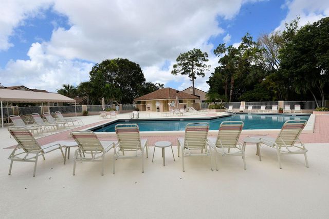 802 Sabal Palm Lane, Palm Beach Gardens, FL 33418