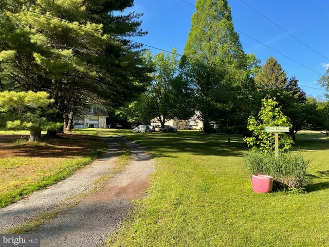 206 BURRS MILL RD, Southampton, NJ 08088