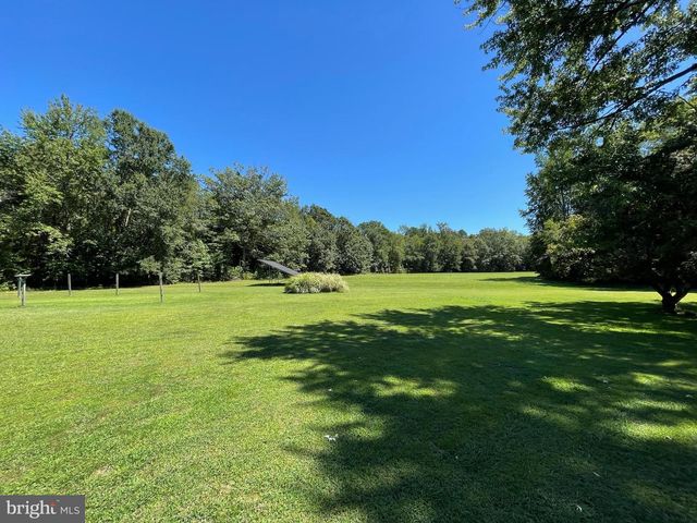 206 BURRS MILL RD, Southampton, NJ 08088