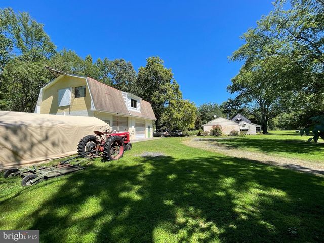 206 BURRS MILL RD, Southampton, NJ 08088