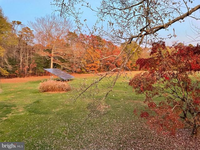 206 BURRS MILL RD, Southampton, NJ 08088