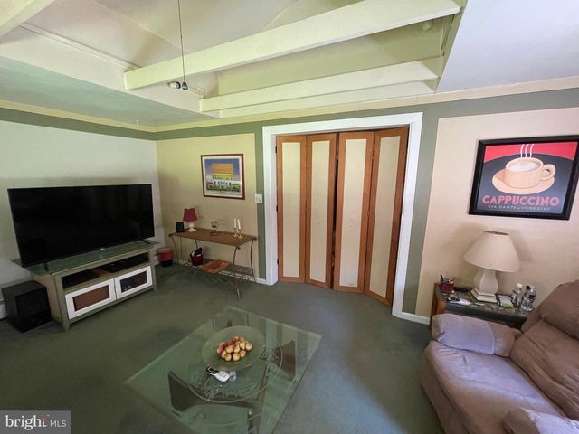 206 BURRS MILL RD, Southampton, NJ 08088