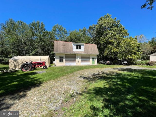 206 BURRS MILL RD, Southampton, NJ 08088