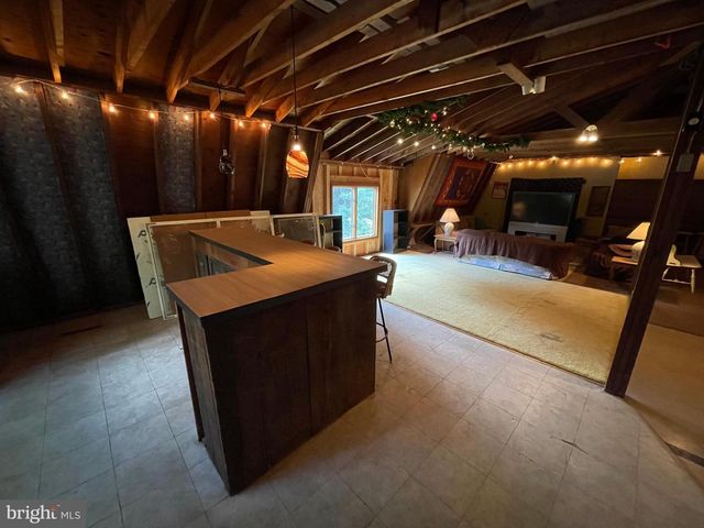 206 BURRS MILL RD, Southampton, NJ 08088