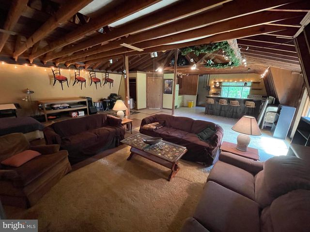 206 BURRS MILL RD, Southampton, NJ 08088