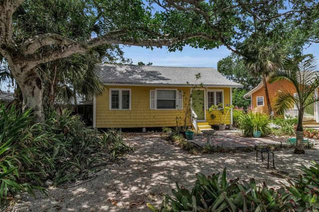 1817 6 TH STREET, Sarasota, FL 34236