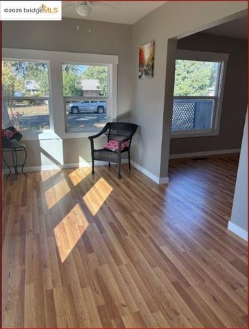 415 E Oak, Willows, CA 95988