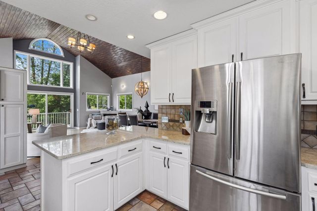 13530 Norelius Lane, Lindstrom, MN 55045