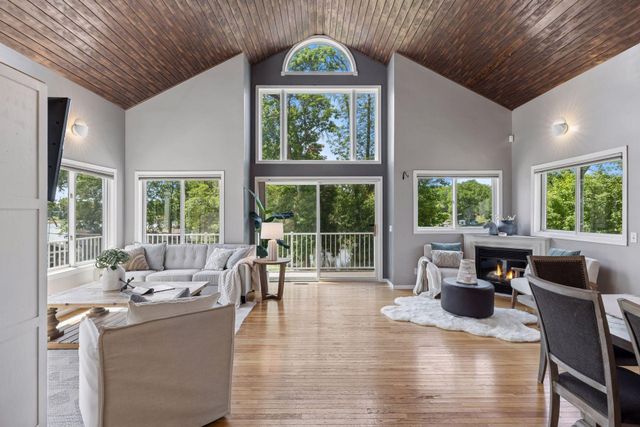 13530 Norelius Lane, Lindstrom, MN 55045