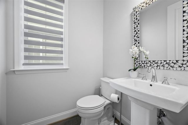 711 Withers Park Dr, Cranberry Twp, PA 16066