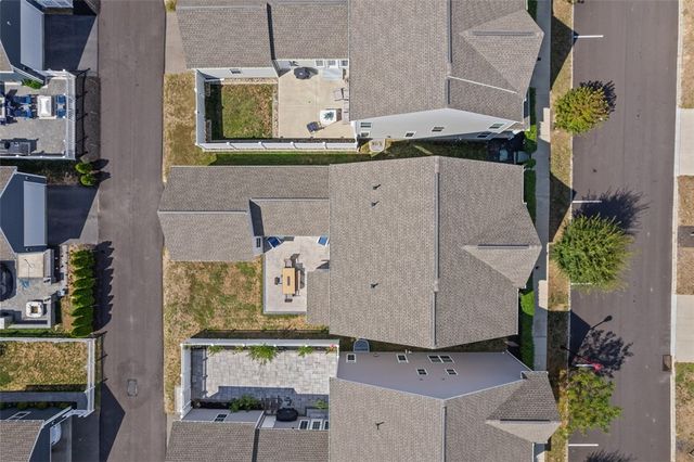 711 Withers Park Dr, Cranberry Twp, PA 16066