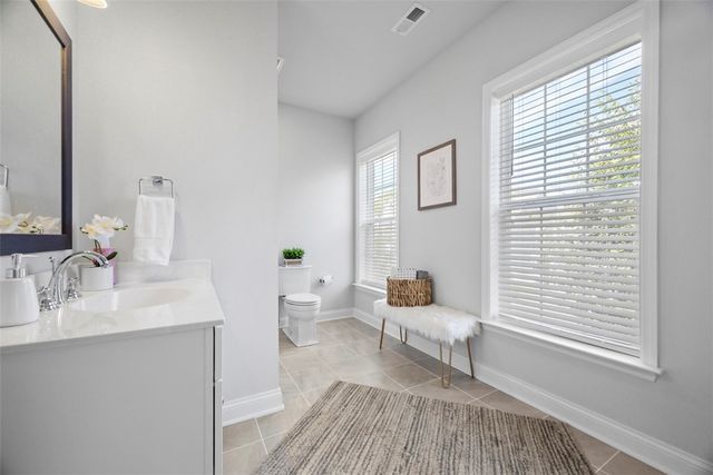 711 Withers Park Dr, Cranberry Twp, PA 16066