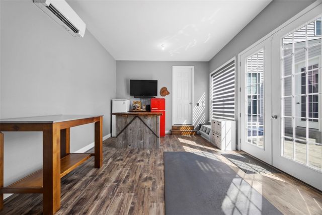 711 Withers Park Dr, Cranberry Twp, PA 16066