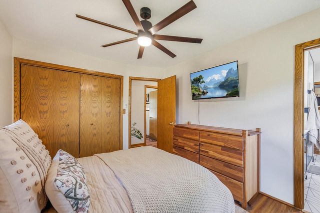 5272 W Silverleaf LANE, Brown Deer, WI 53223
