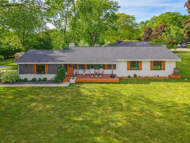 5272 W Silverleaf LANE, Brown Deer, WI 53223