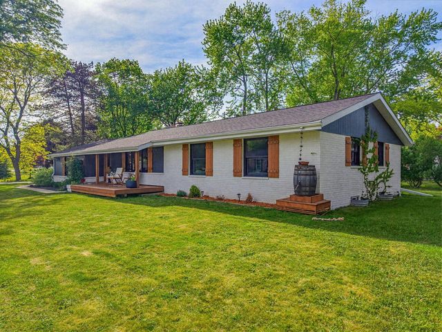 5272 W Silverleaf LANE, Brown Deer, WI 53223