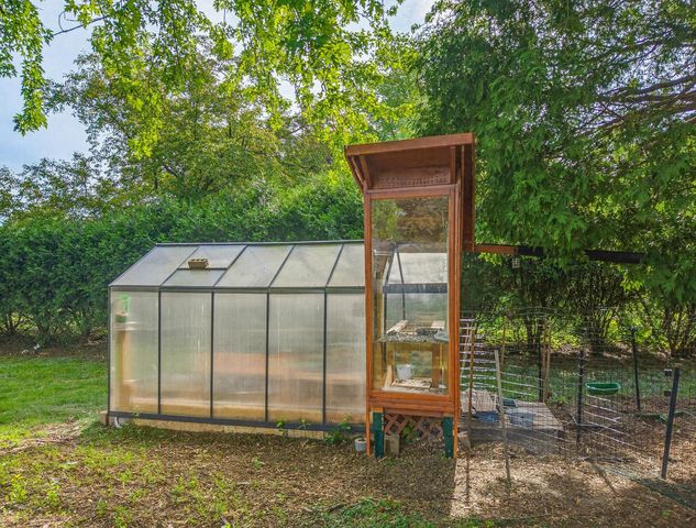 5272 W Silverleaf LANE, Brown Deer, WI 53223