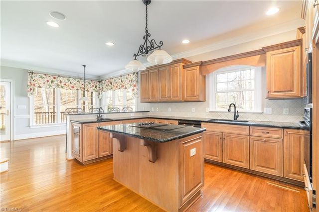 160 Nanzetta Way, Lewisville, NC 27023